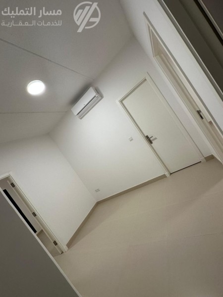 Photo by Daniel J. Schwarz